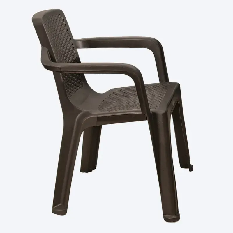 Silla-plastica-Rimax-con-brazos-color-wengue-para-uso-interior-y-exterior